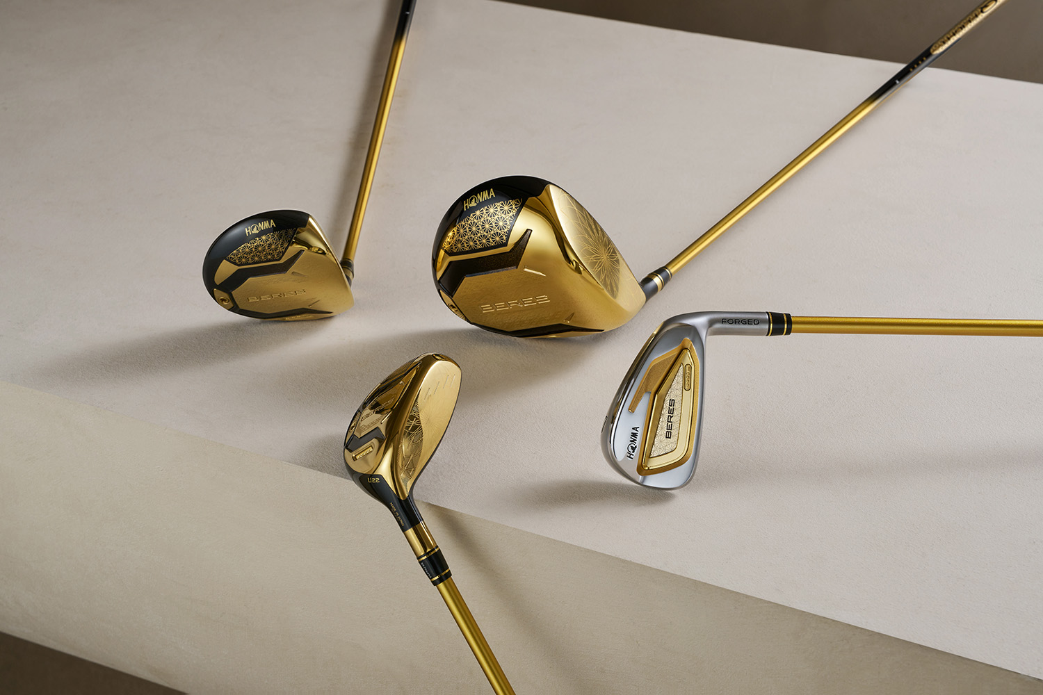 Thiết Kế: Sự Tinh Tế Của Nghệ Thuật Cắt Kính